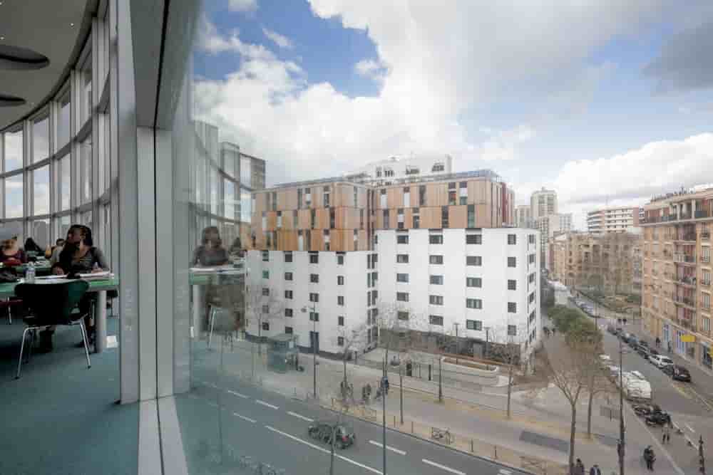 Parmi les sujets sur la table : la transformation de bureaux et de garages, ainsi que sur la surélévation.