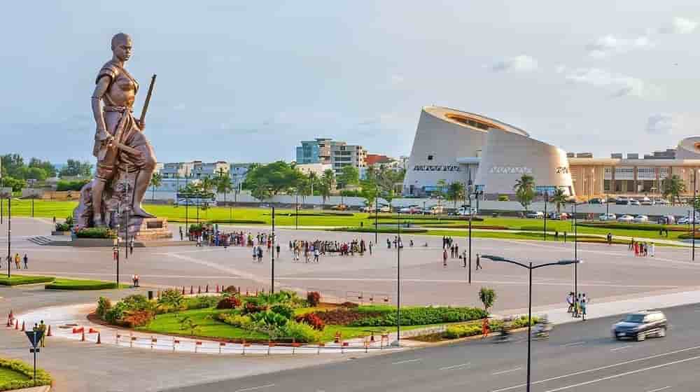 La Place de l’Amazone à Cotonou, Bénin.