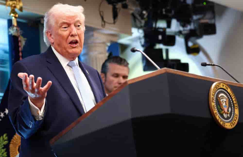 Donald Trump a salué l'annonce vendredi par l'Iran que le détroit d'Ormuz serait entièrement ouvert à la navigation pendant le cessez-le-feu, un point clé des négociations entre Téhéran et Washington pour mettre un terme à la guerre.