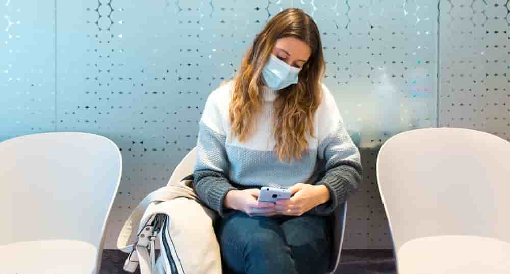 De plus en plus de patients — et même de soignants — utilisent des IA pour obtenir des conseils médicaux, parfois jusqu’au diagnostic.