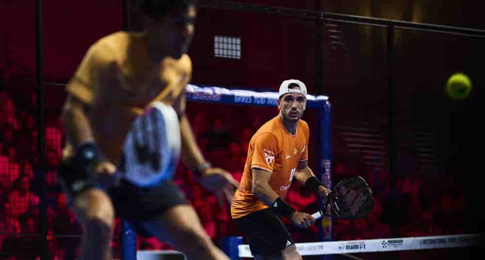 Le padel compte près de 35 millions de pratiquants à travers le monde, un chiffre en augmentation de 50 % depuis 2022.