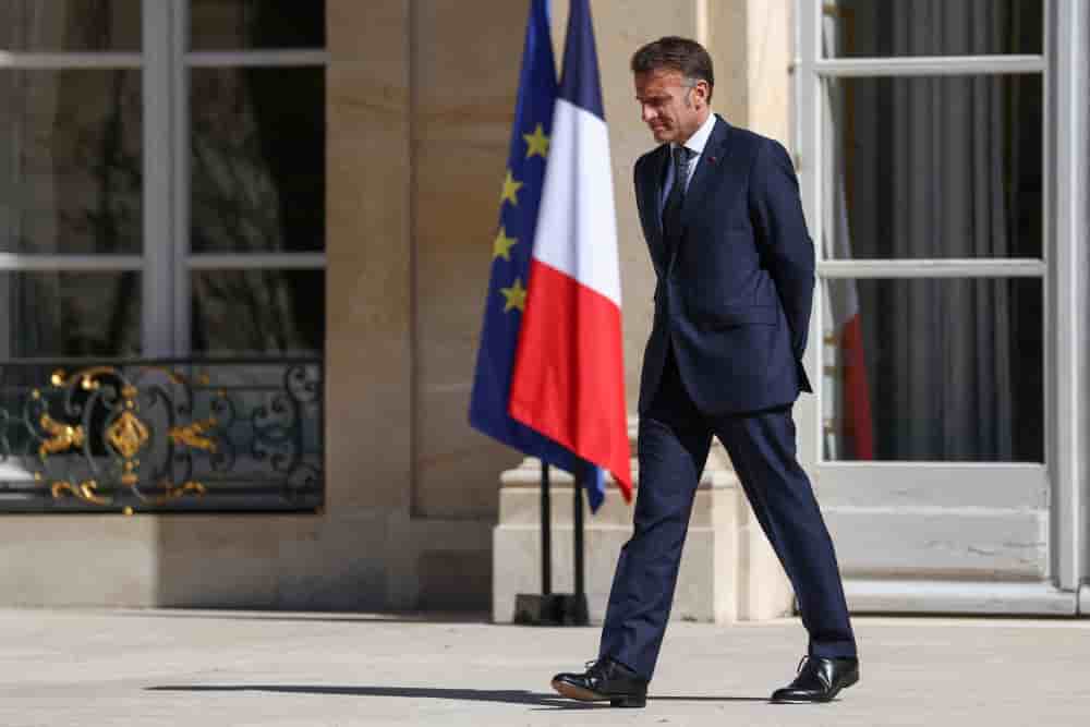 Emmanuel Macron organise ce jeudi une visioconférence de haut niveau avec Ursula von der Leyen et plusieurs dirigeants européens sur le sujet des réseaux sociaux.
