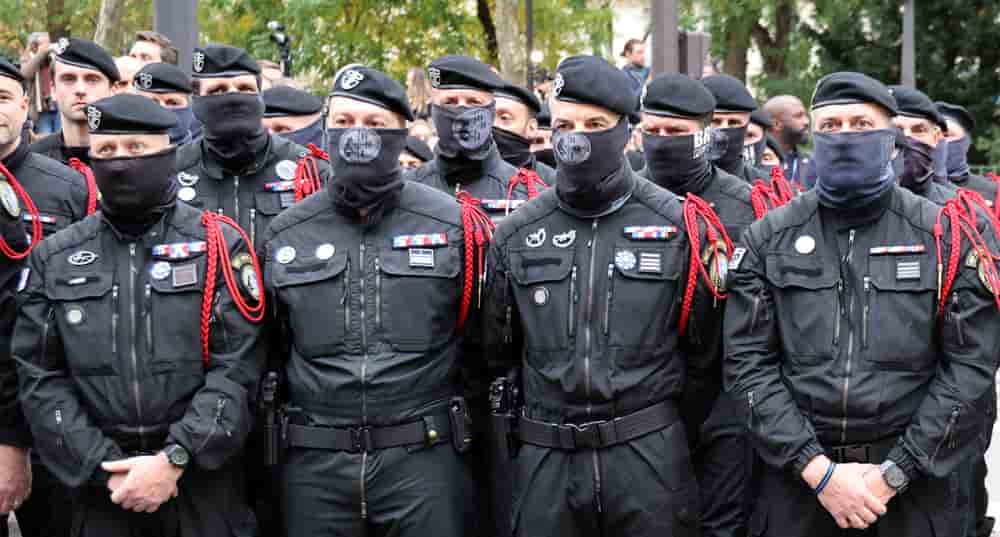 Le 21 avril, les 60 agents de la BRI qui étaient intervenus au Bataclan le 13 novembre 2015 pour neutraliser les terroristes seront enfin décorés de la Légion d'honneur.