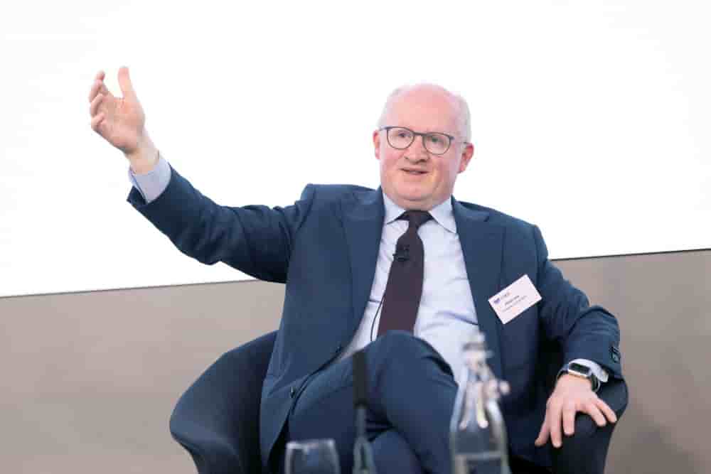 L'extension de l'émission de dette publique commune au sein de l'Union européenne (UE) nécessite une confiance politique entre les gouvernements et une discipline budgétaire au niveau national, a déclaré mercredi Philip Lane, chef économiste de la...