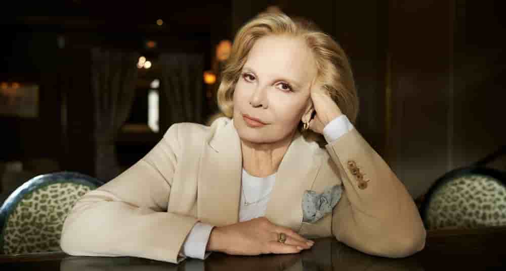 Sylvie Vartan à Paris, en avril 2026