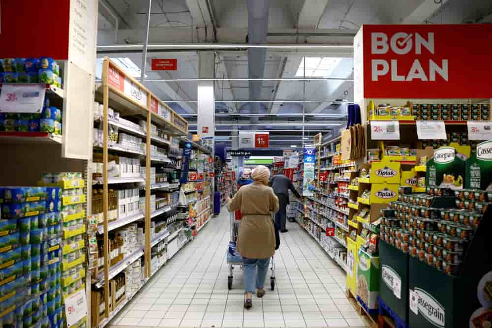 Selon l'Insee, les ménages français redoutent notamment une dégradation de leur niveau de vie.