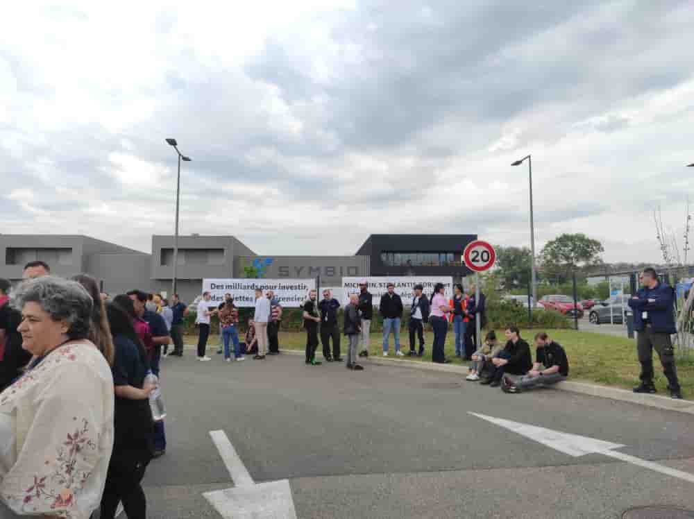 Frappé de plein fouet par le départ de Stellantis, Symbio a lancé un PSE massif qui doit conduire à la suppression de près des 2/3 de ses ressources.