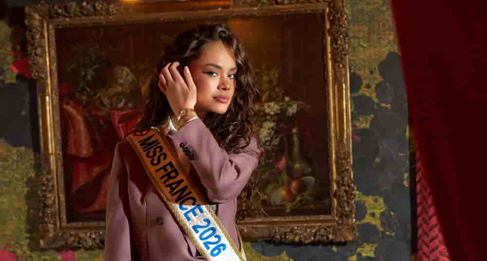 Hinaupoko Devèze, Miss France 2026, à Paris, en avril.