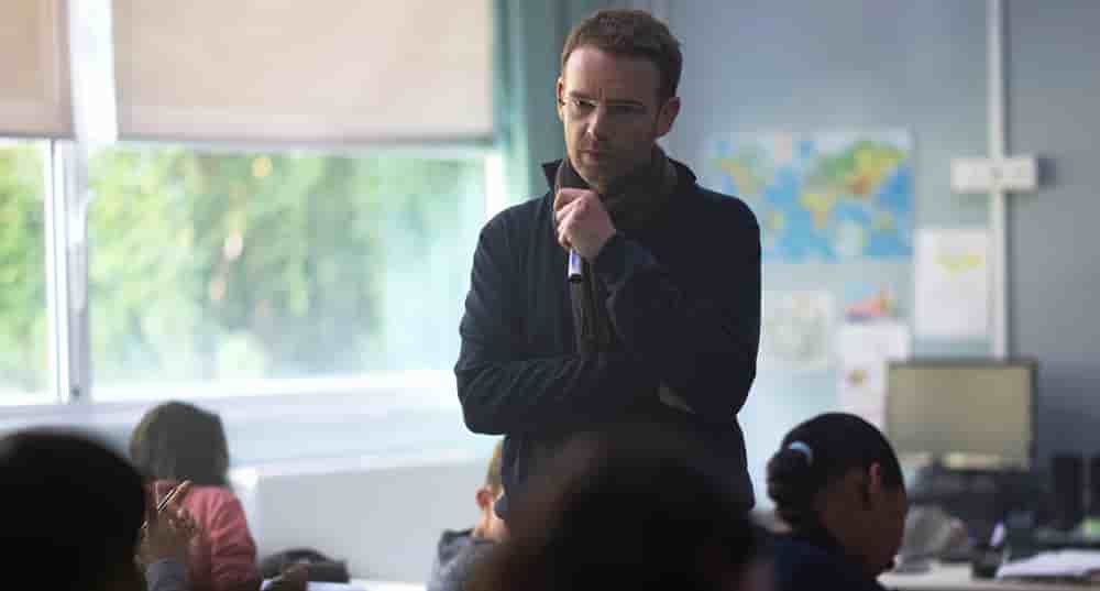 Antoine Reinartz incarne Samuel Paty dans « L’Abandon ».