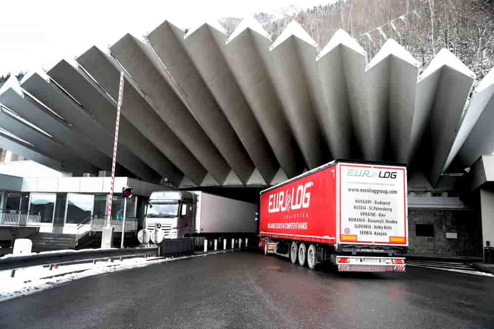 Les tunnels du Mont-Blanc et du Fréjus représentent des actifs à forte visibilité, disposant de revenus relativement stables grâce aux péages.