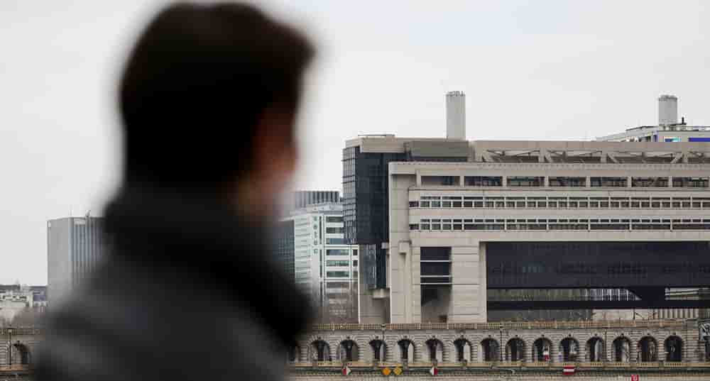 Pour contenir les effets du conflit au Moyen-Orient sur les finances publiques, Bercy envisage de geler le barème des allègements de charges patronales calculés en référence au salaire minimum.