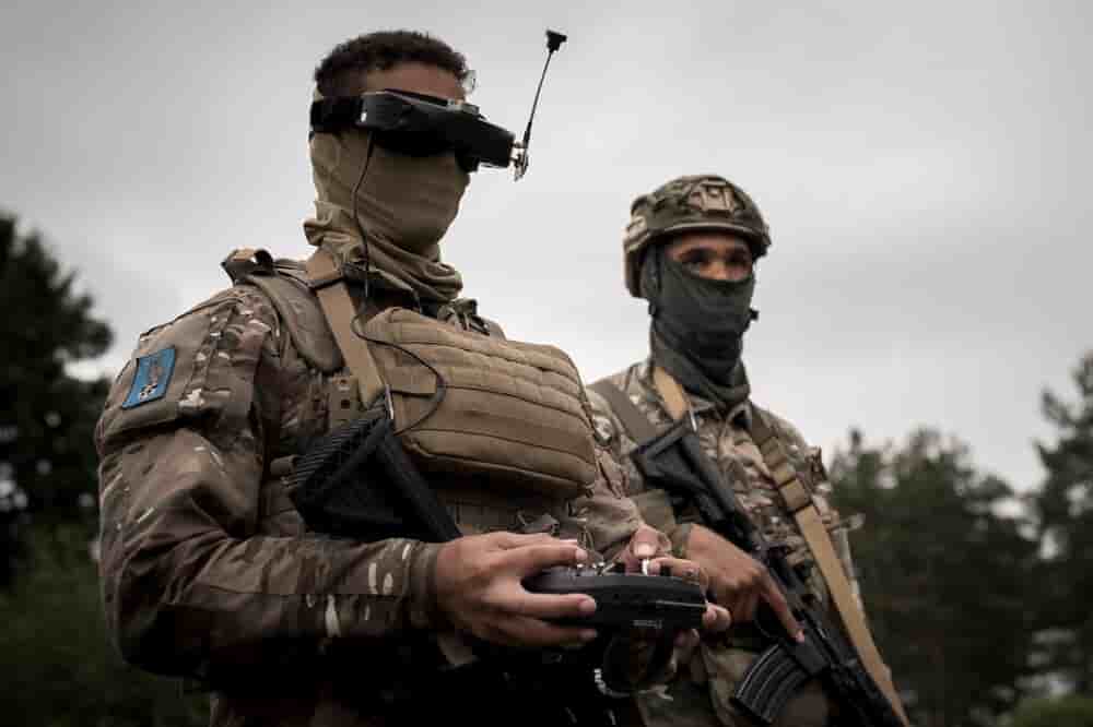 Un pilote de drone du 61e RA