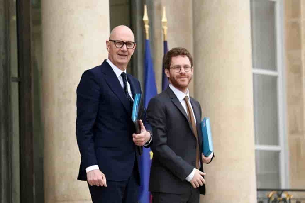 Les ministres (Économie) Roland Lescure et David Amiel (Comptes publics) à l’Élysée.