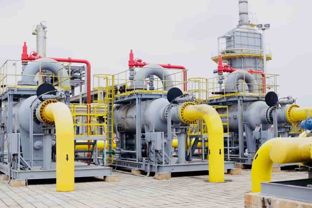 À Tema, la modernisation des installations industrielles reste au cœur du défi énergétique du Ghana.
