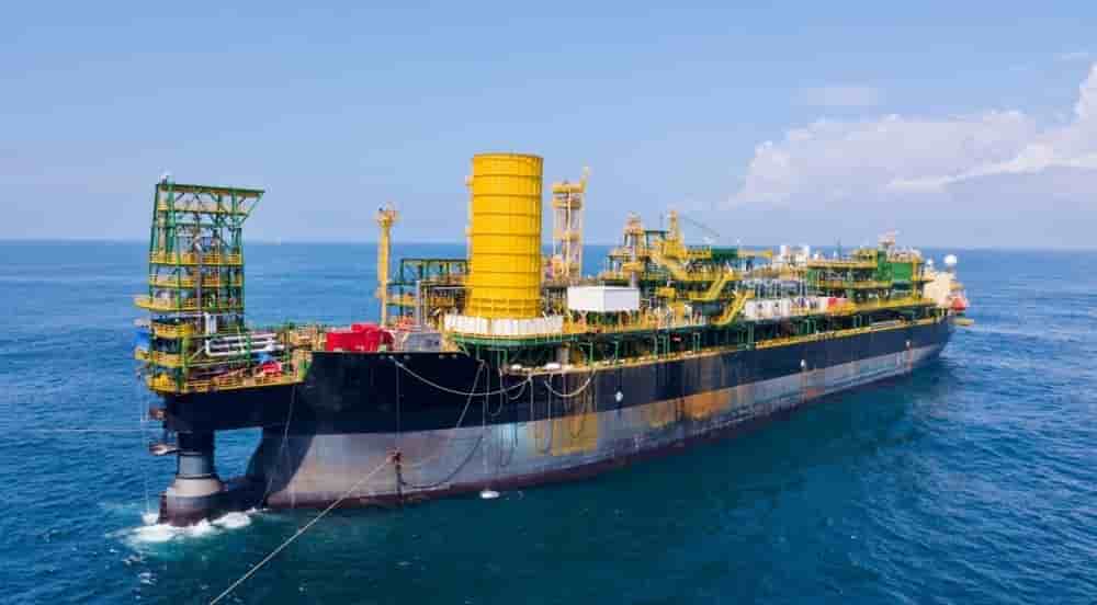 L’accord couvre 15 blocs offshore répartis sur environ 49 089 km² dans le bassin MSGBC, une aire partagée avec la Mauritanie, le Sénégal, la Gambie et la Guinée-Bissau.