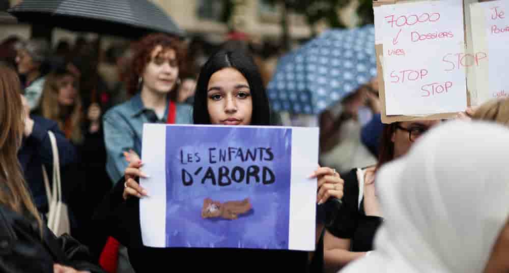 Après le meurtre de Lyhanna, les Français sont descendus dans la rue pour dénoncer les manquements du gouvernement.