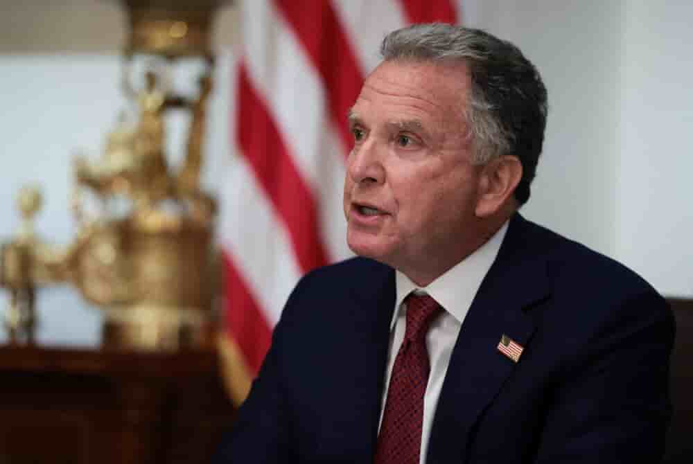L'envoyé de la Maison Blanche, Steve Witkoff, est en route pour la Suisse où doivent débuter des discussions sur l'accord de paix avec l'Iran.
