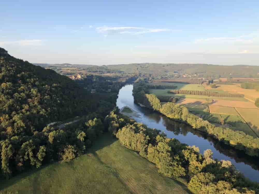 La Dordogne est un des fleuves qui dispose d'un établissement public de gestion de l'eau commun à l'ensemble de son bassin versant.