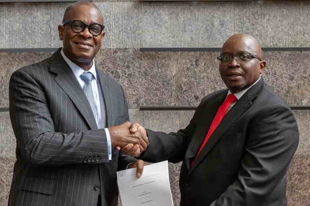 Signature de l’accord entre la BAD et Ghana International Bank.