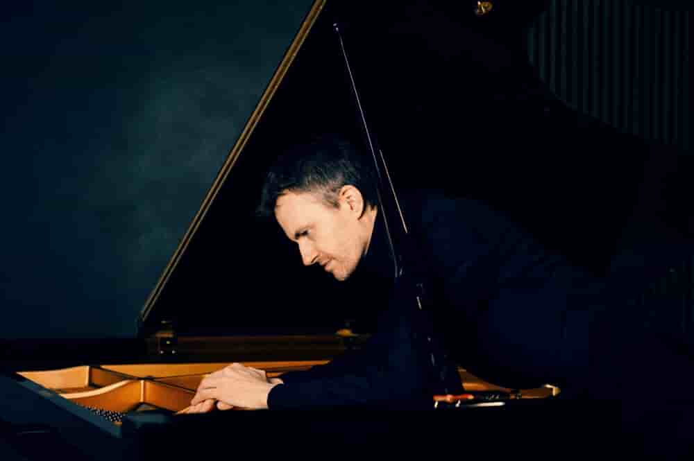 « Touché » d'Alexandre Tharaud est sorti le 15 avril 2026.