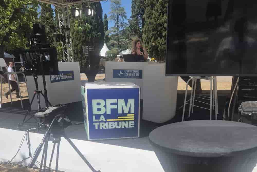 Le plateau BFM-La Tribune au cœur des Rencontres économiques d'Aix.