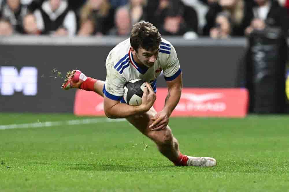 Les joueurs du XV de France ont frôlé l'exploit en Nouvelle-Zélande.