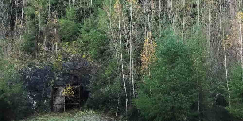 Le site de la mine d'or de Lauriéras, au sud de la Haute-Vienne, est abandonné depuis 2001 mais pourrait reprendre du service avec la Compagnie des mines arédiennes.
