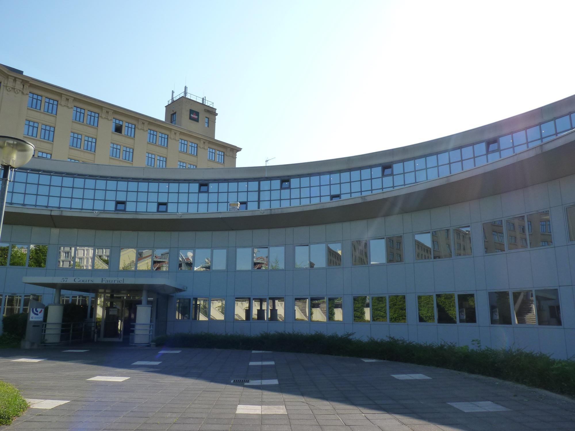 La CCI Lyon Saint-Etienne renforce son investissement dans son fonds d'amorçage et annonce son changement de nom (Mesh). Un virage qui se traduit par une hausse du ticket à 100.000 euros.