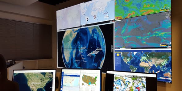 Predict Services, spécialisée dans la prévention des risques liés aux phénomènes climatiques, surveille les épisodes météorologiques extrêmes (inondation, tempête, forte chute de neige, submersion marine, canicule, grand froid, cyclone) et accompagne la gestion de crise de communes ou entreprises.