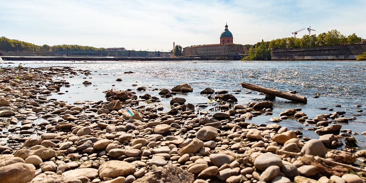 La Garonne a connu une sécheresse historique lors de l'été caniculaire de 2022.