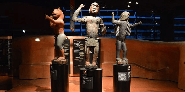 Statues_royales,_Abomey,_Musée_du_quai_Branly