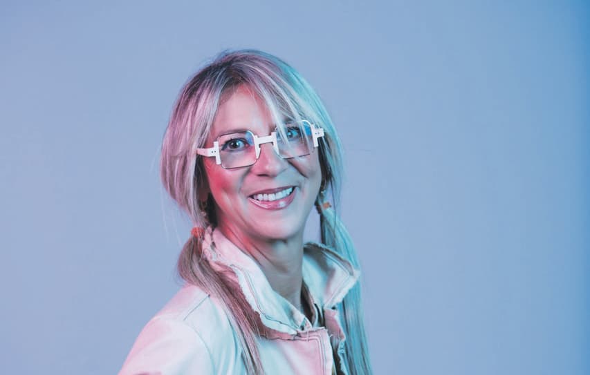 Sabine Bégault habille le nez de Brigitte Macron et de François Hollande.
