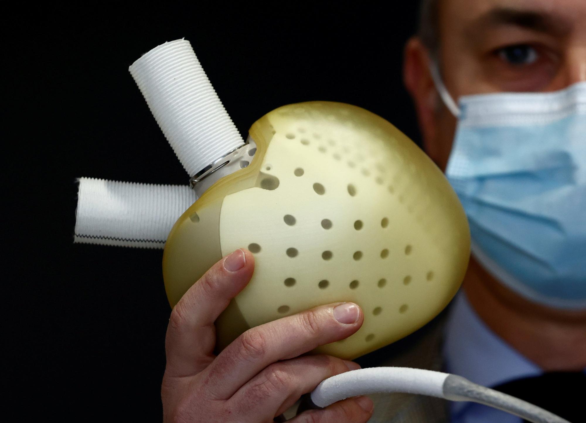 Coeur artificiel produit par le fabricant francais Carmat.