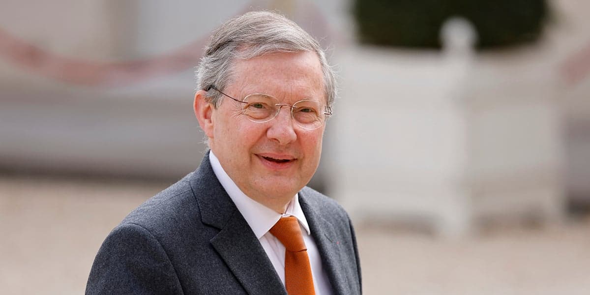 Philippe Bas, sénateur, ancien ministre et ex-secrétaire général de la présidence de la République, s'exprime dans « La Tribune Dimanche » à propos des affaires européenne.
