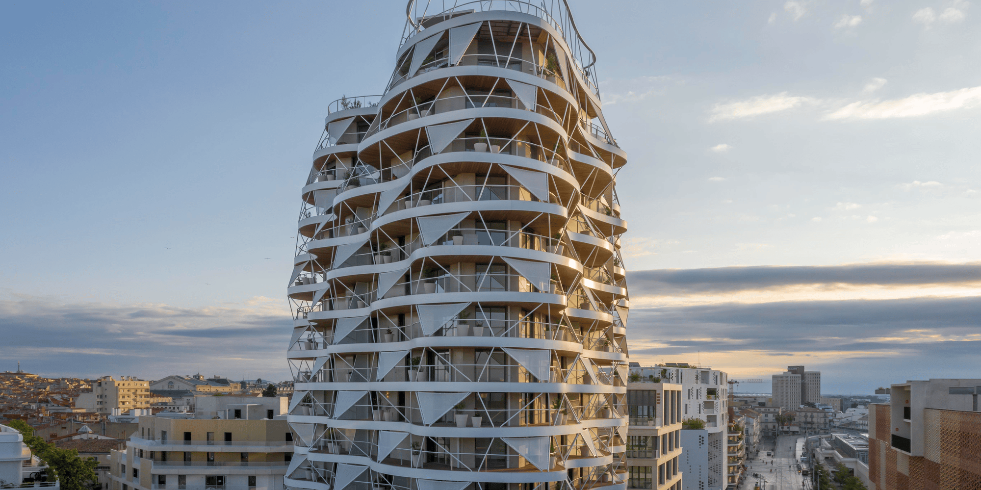 L'immeuble Higher Roch, à quelques pas de la gare de centre ville de Montpellier.