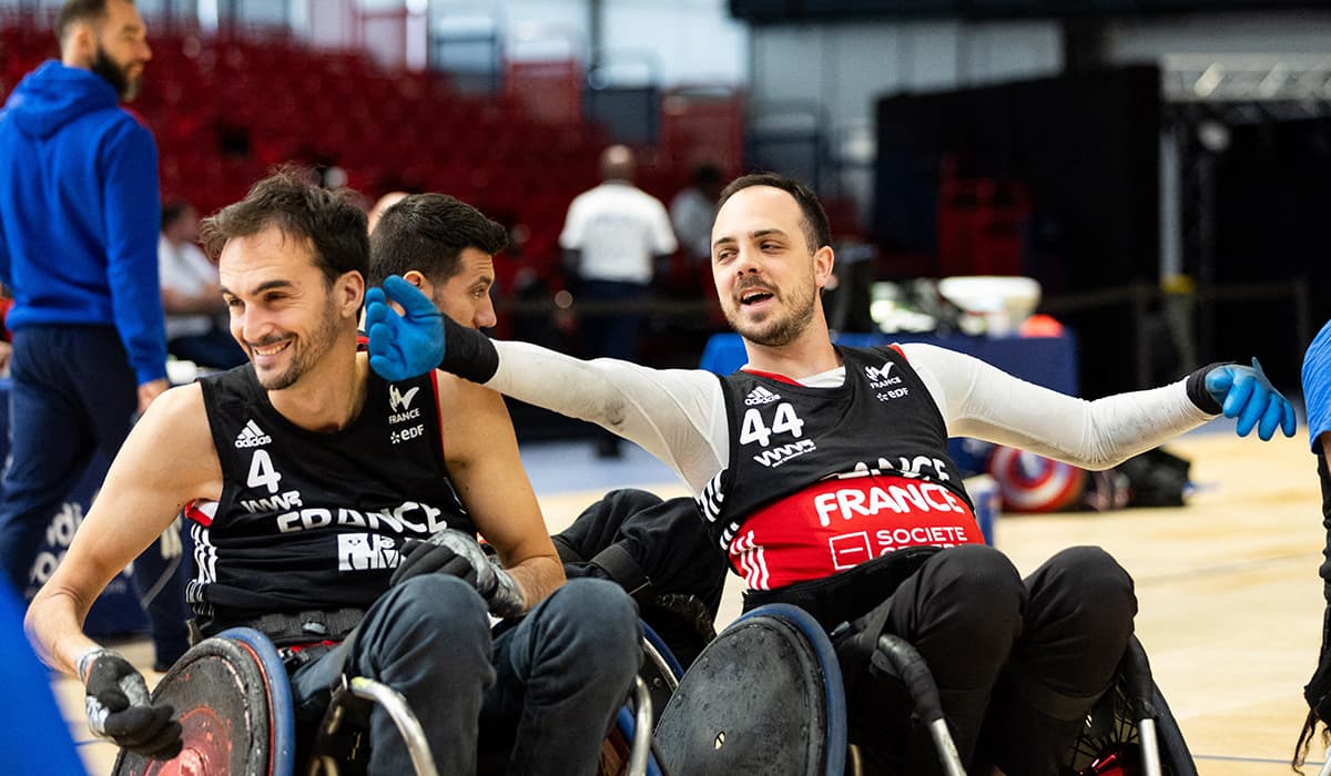 Adrien Chalmin (4) et Corentin Le Guen (44) lors d’un entraînement à la halle Georges-Carpentier à Paris, en 2023.