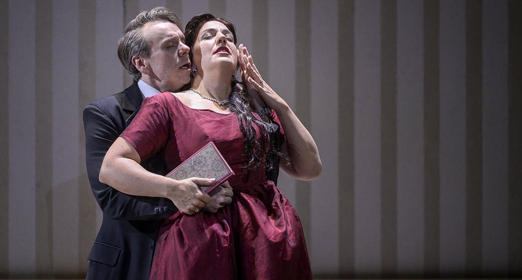 Benjamin Bernheim au côté de Marina Viotti dans « Werther », au Théâtre des Champs-Élysées.