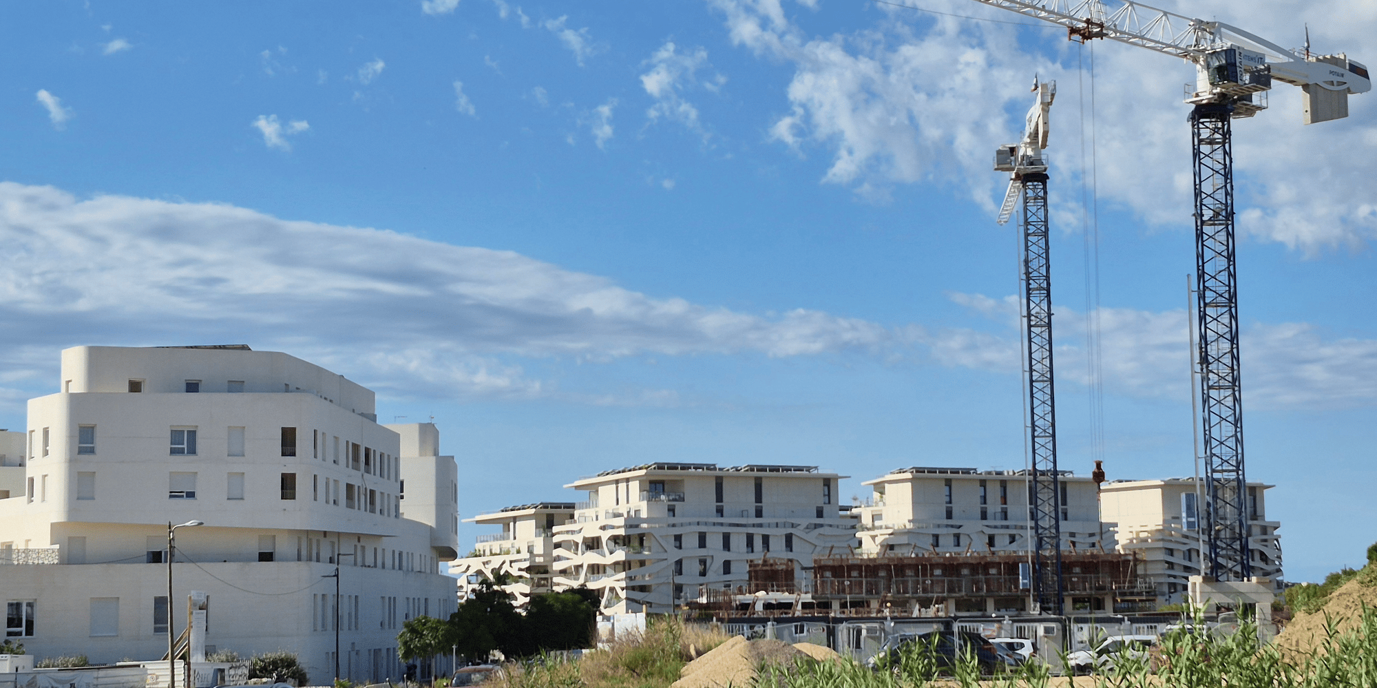 Au premier semestre 2025, les volumes restent à des niveaux historiquement bas, mais les mises en vente augmentent de 70 % par rapport au premier semestre 2024, et même de 135 % pour la seule ville de Montpellier.