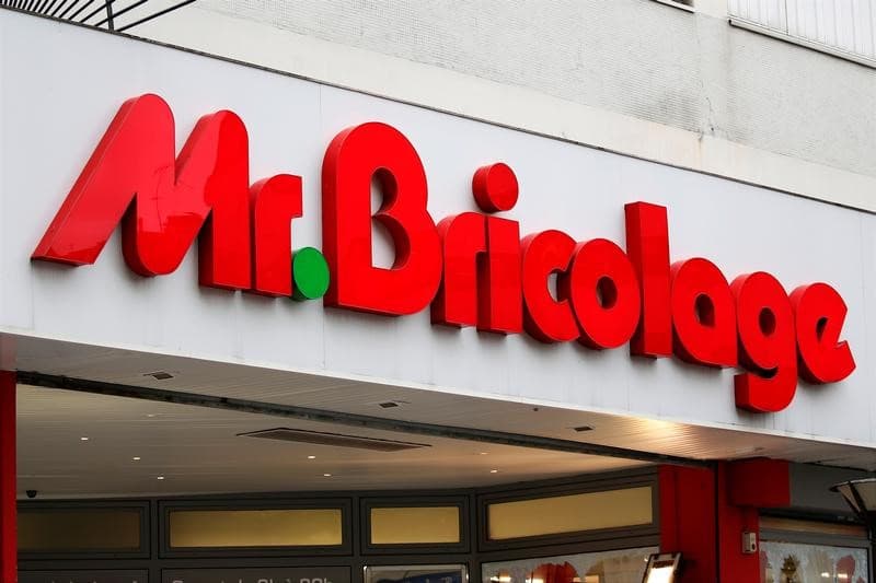 Le plan de restructuration de l’enseigne est presque achevé. De quoi faire bondir l’action Mr Bricolage sur Euronext Paris Growth qui reste à un niveau très bas.