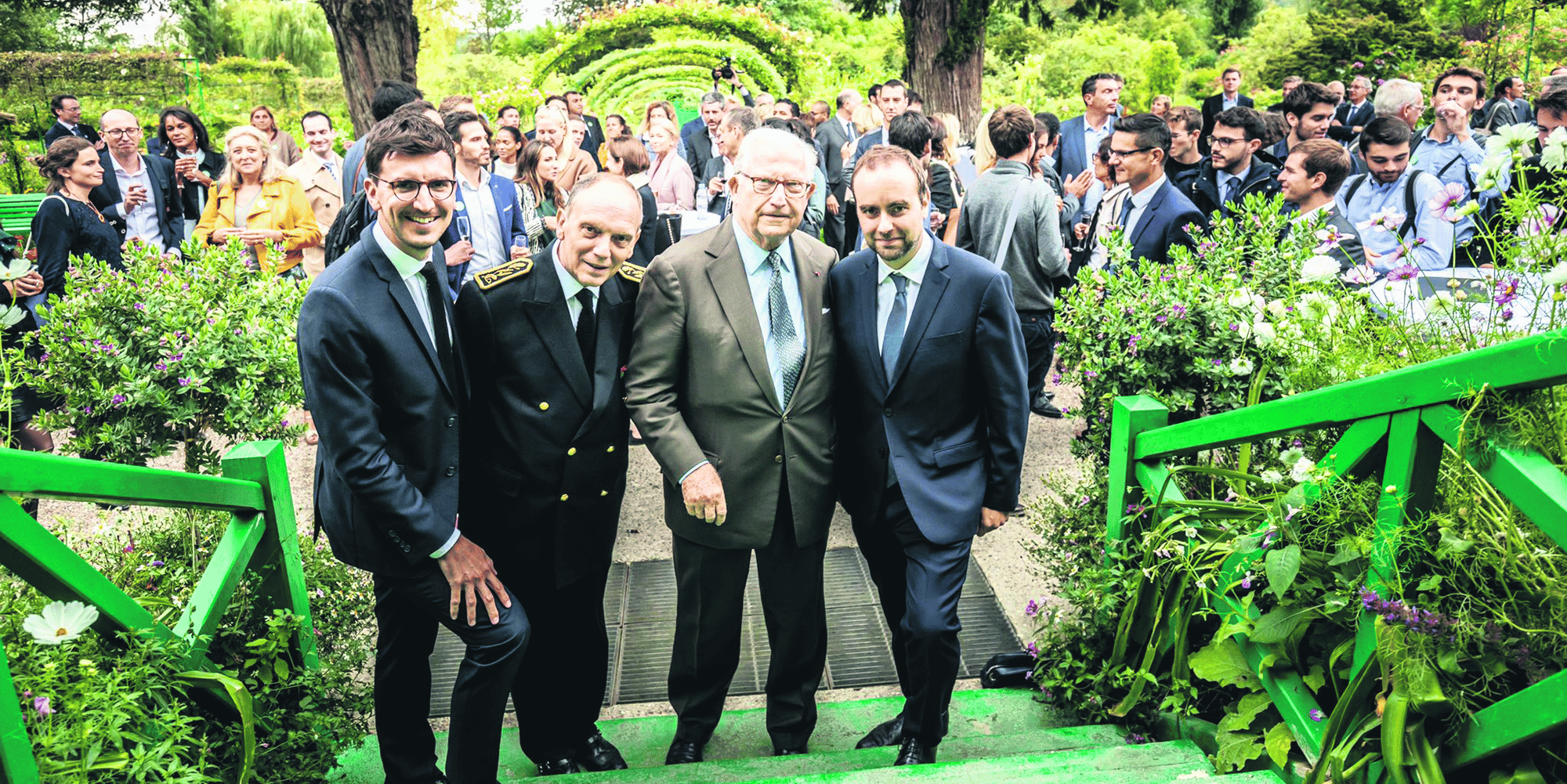 Sébastien Lecornu, ministre chargé des Collectivités territoriales (à dr.), était l’un des cinq membres du gouvernement présents pour cette première.