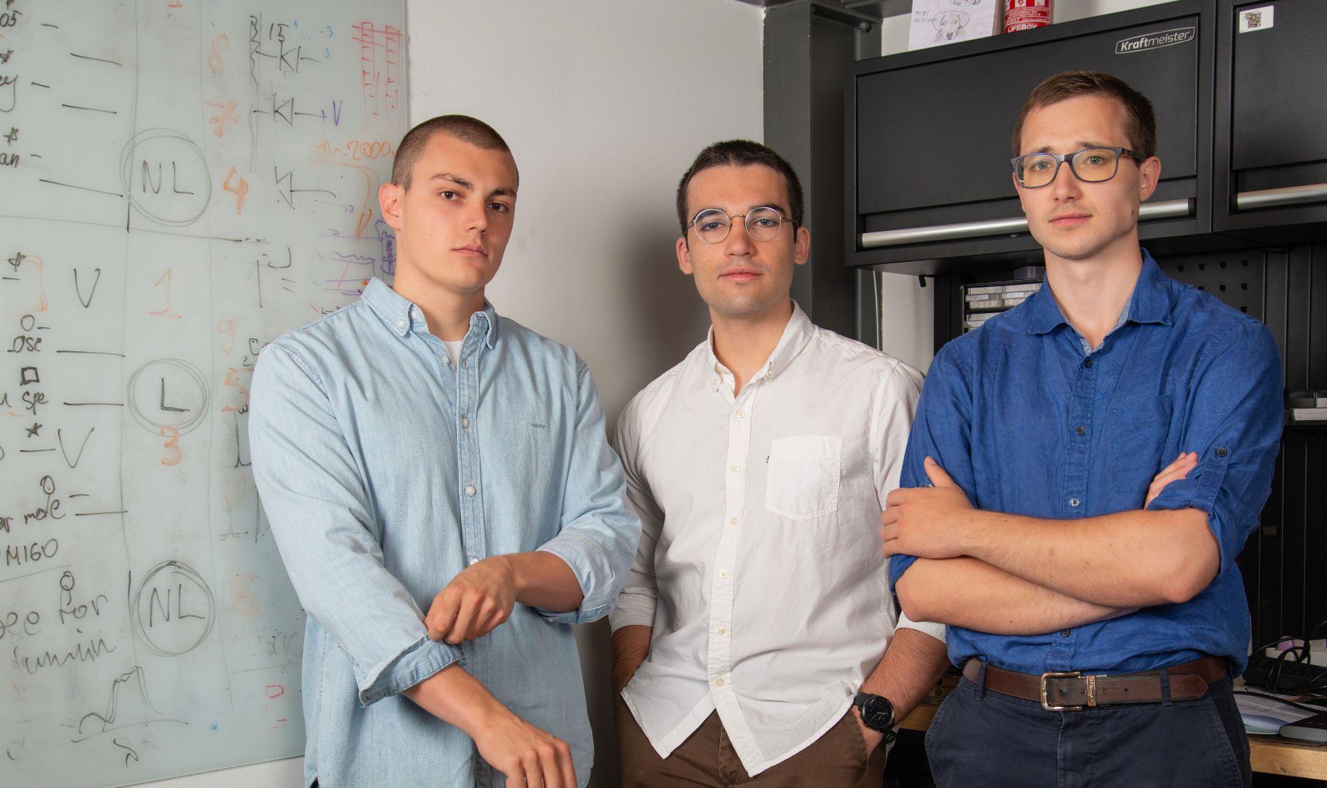 Les cofondateurs d’Arago, Nicolas Muller (CEO), Eliott Sarrey (CTO), et Ambroise Müller (CSO).