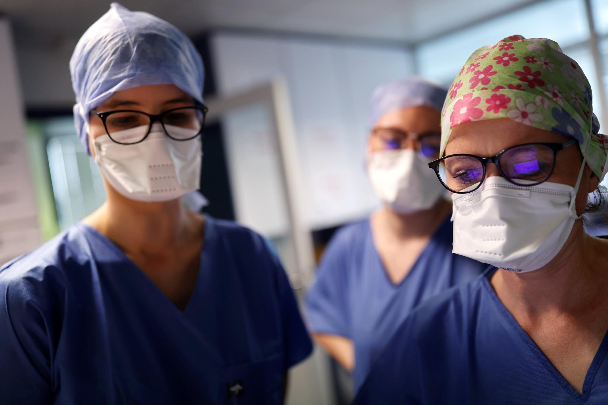 France/coronavirus: un "cluster" au variant delta decouvert a strasbourg