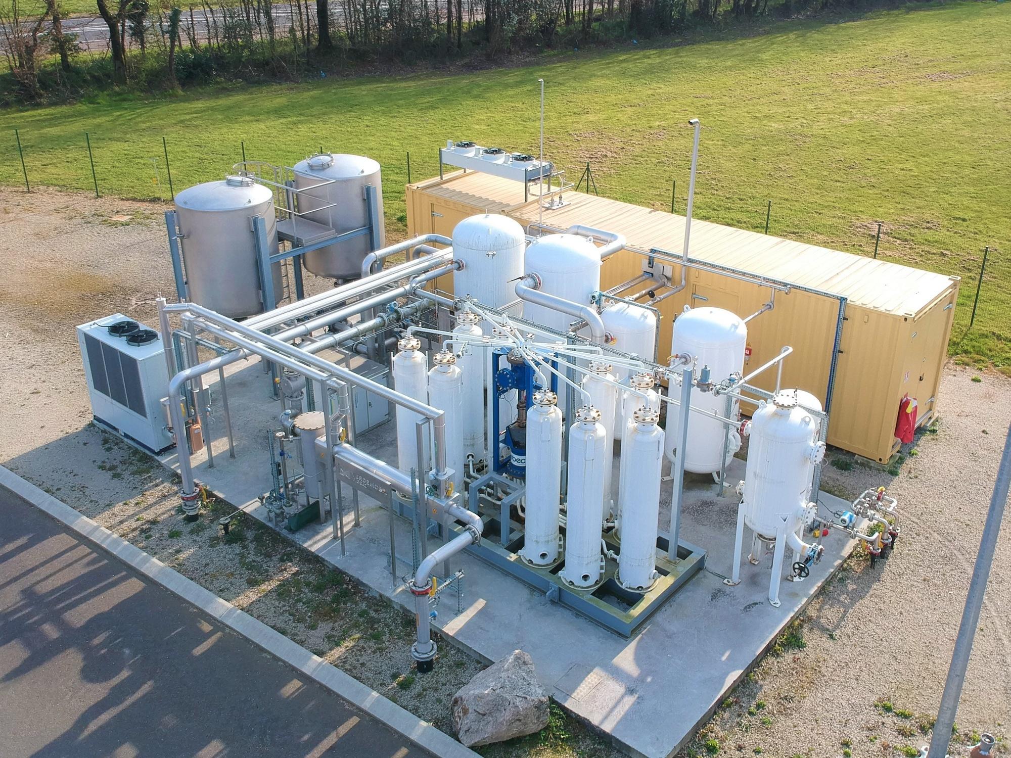 Cette source d’énergie aujourd’hui stratégique, est aujourd'hui valorisé par Verdemobil Biogaz, comme ici sur le site de Méthavie au Poiré-sur-Vie.