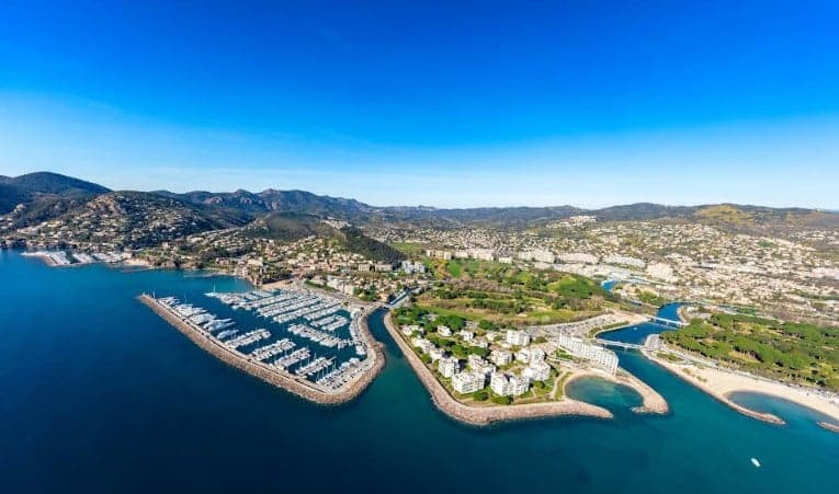 La commune azuréenne ambitionne d’être la première en Europe labellisée zéro déchet en mer