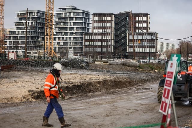 En Bretagne, où seuls 9.000 hectares seront à répartir d'ici à 2030 (18.000 aujourd'hui), entre fonctions immobilières et économiques, les dirigeants d'entreprises souhaitent remplacer le ZAN par le FAC, et inventer un « foncier aménagé collectivement ».