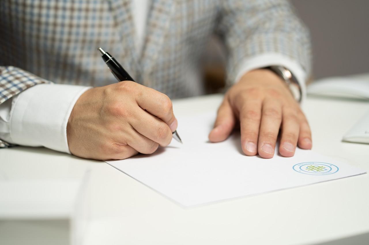 Ces contrats souvent multirisques habitation et automobile ne permettent pas aujourd'hui aux assurés « d'appréhender l'étendue et les limites exactes des garanties ».