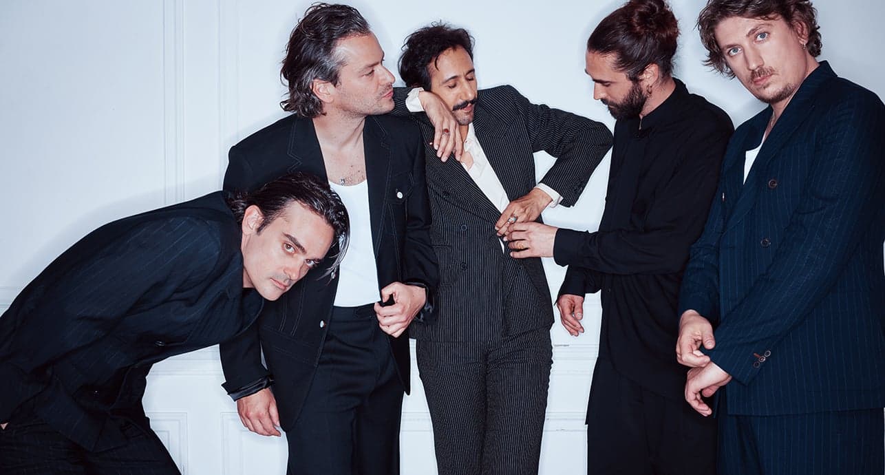 Feu ! Chatterton présente son quatrième album éclectique à la rentrée. Rencontre avec Arthur Teboul et Sébastien Wolf.