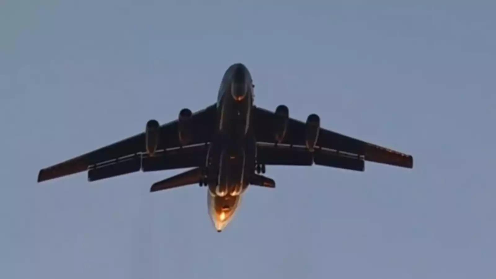 Avion de transport stratégique Il-76MD Candid ukrainien en train d'atterrir quelque part en Ukraine (6 septembre 2025).