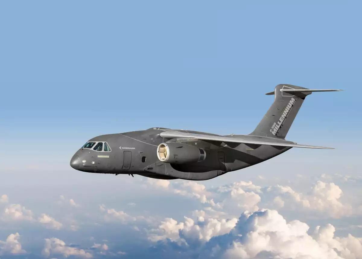 C-390 MILLENNIUM MEDIA GALERY (86)(1)
