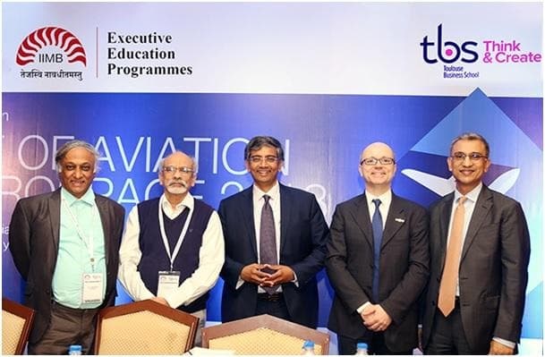 Dr. Raghunath S, Professeur, IIM Bangalore, Prof. G Raghuram, Directeur IIM Bangalore, Dr. Dwarakanath, Président, Airbus India, Dr. Christophe Bénaroya, Professeur et Directeur Aerospace MBA, et Vinay Dube, CEO, Jet Airways.